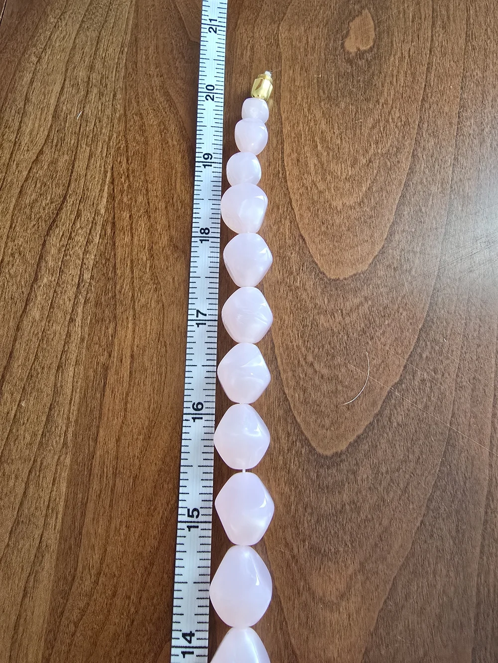 Avon Vintage Pink 💕 Rose Quartz Bead Statement Necklace with Originsl Box! - Picture 8 of 8